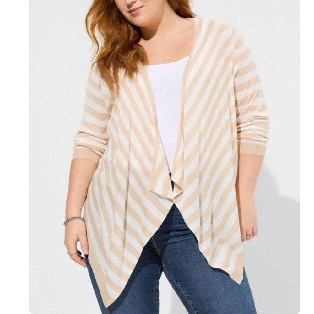 NWT 3x Torrid Tissue Weight Cardigan